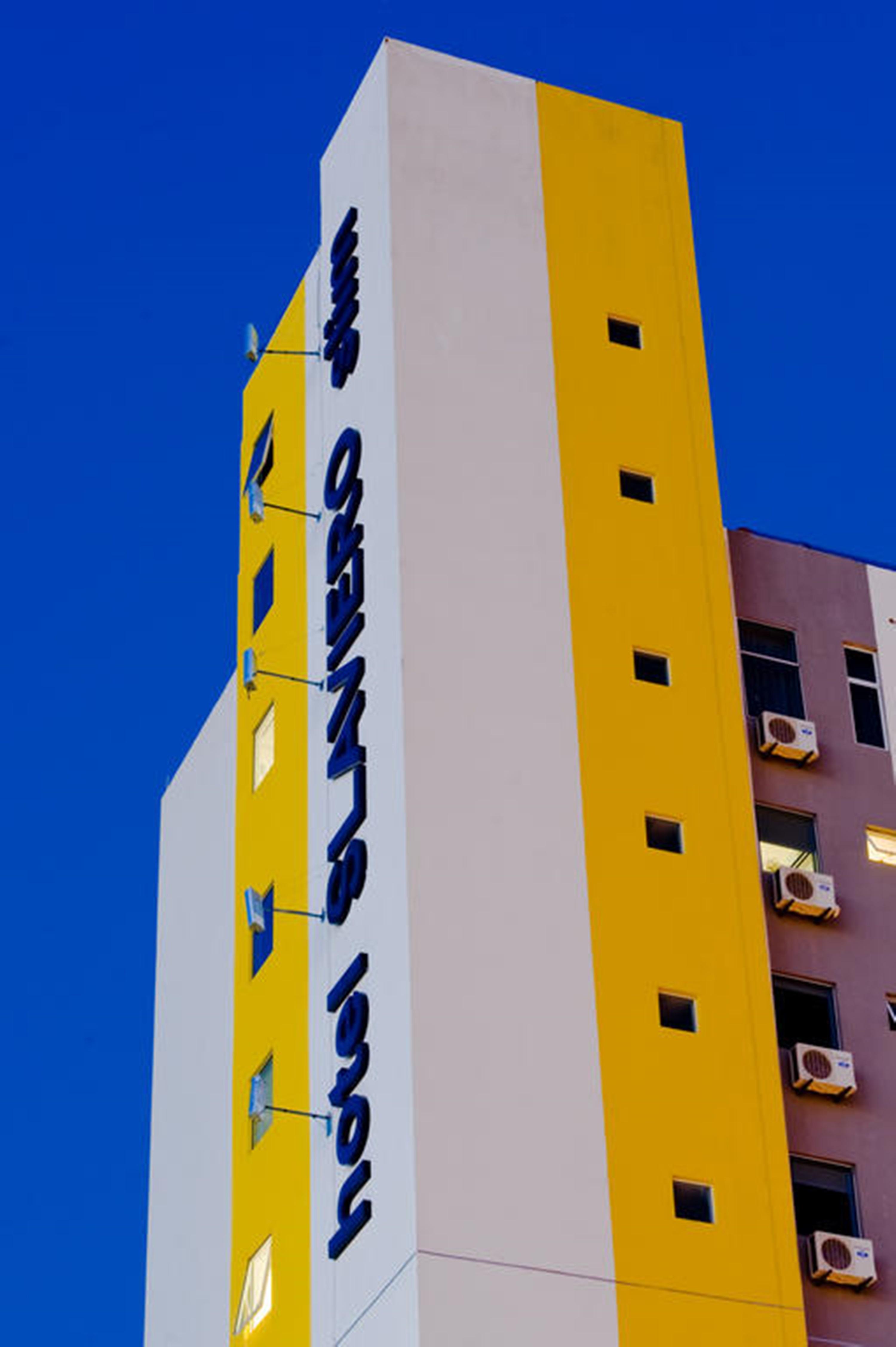Tri Hotel Балнеариу-Камбориу Экстерьер фото